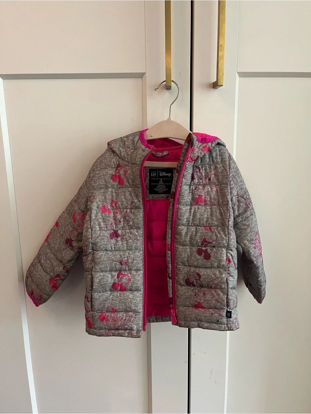 Minnie Mouse Girls' Gray Puffer Jacket with Pink Lining & Print